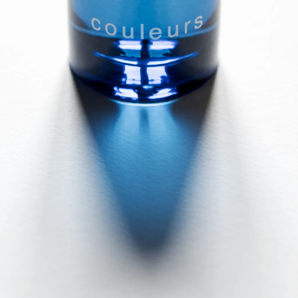 bleu nuit-reflet.webp