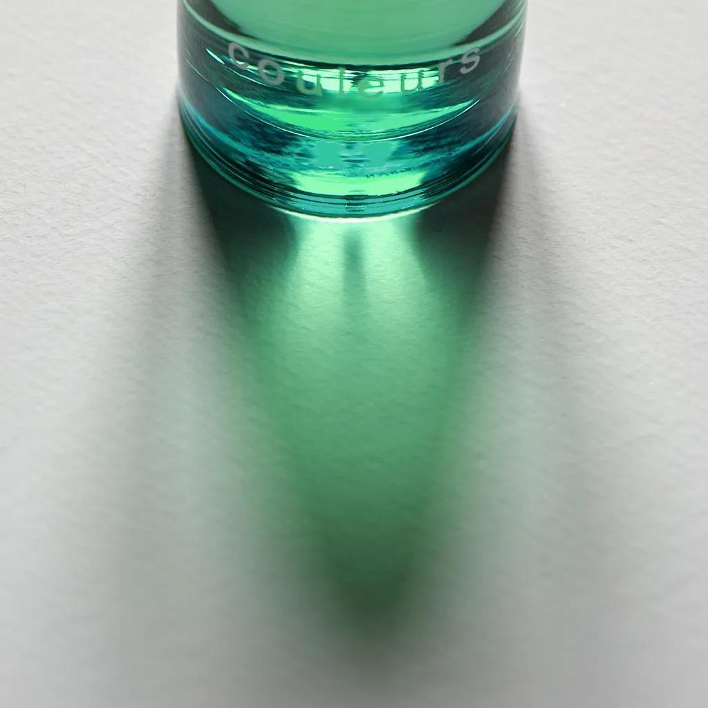 cyan brulant-reflet.webp